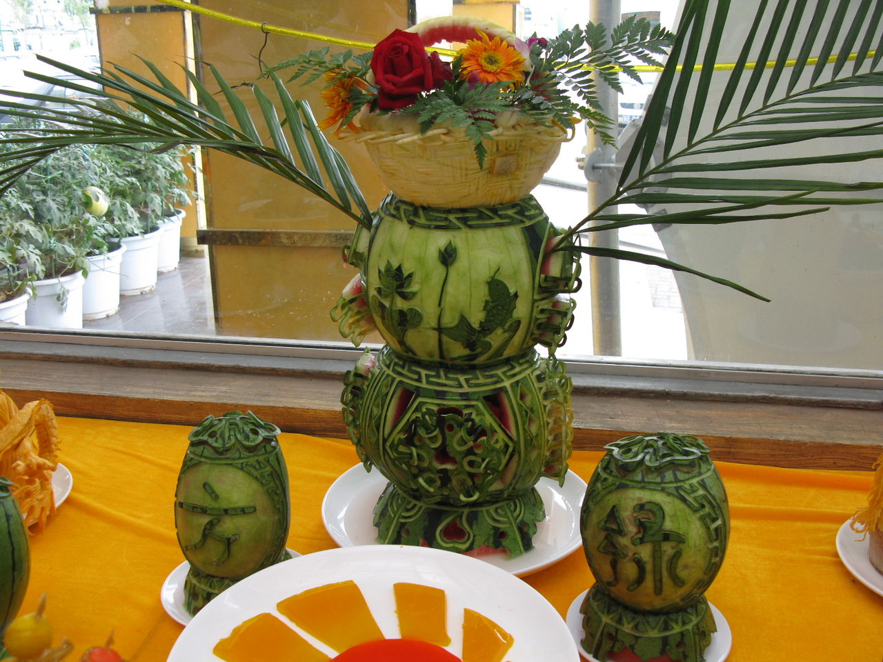5分20秒，国内顶尖级水果艺术师分享520西瓜雕刻主题作品《爱》-生活视频-搜狐视频