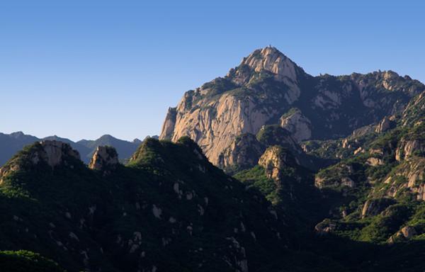 朝阳莲花山图片