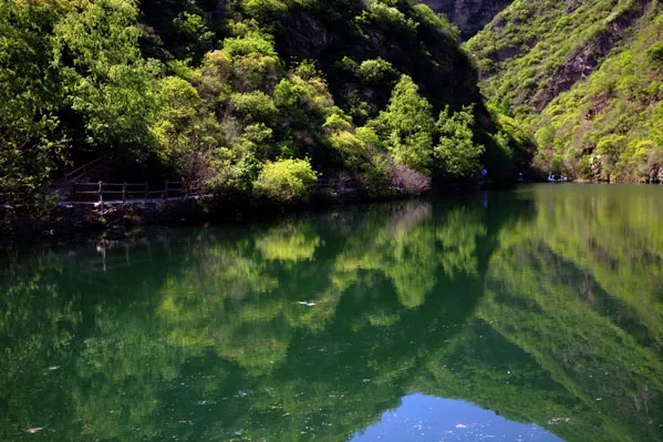 京西小九寨双龙峡