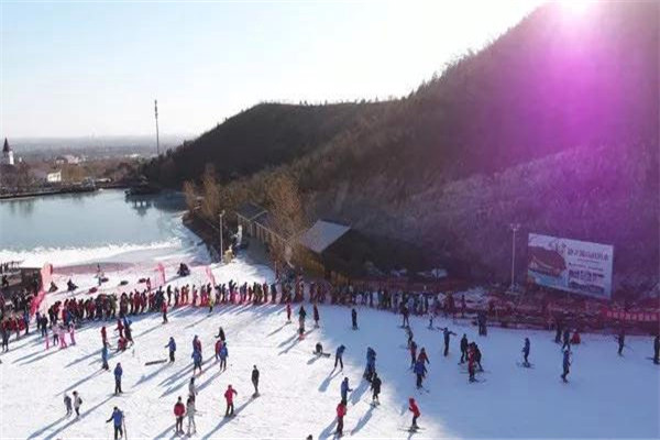 静之湖滑雪场