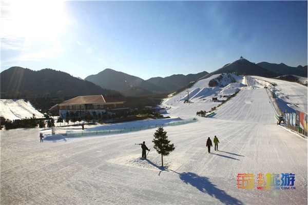 南山滑雪场妇女节优惠活动