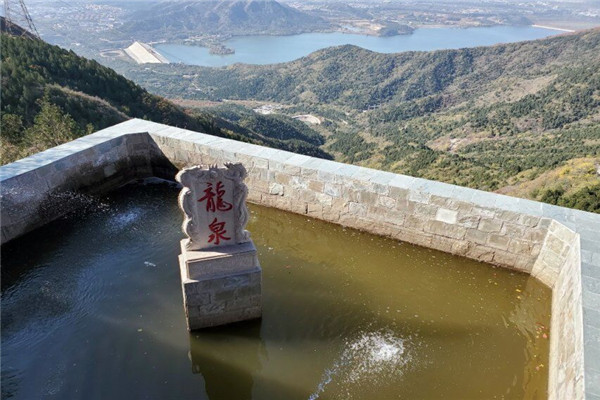 昌平蟒山天池风景区