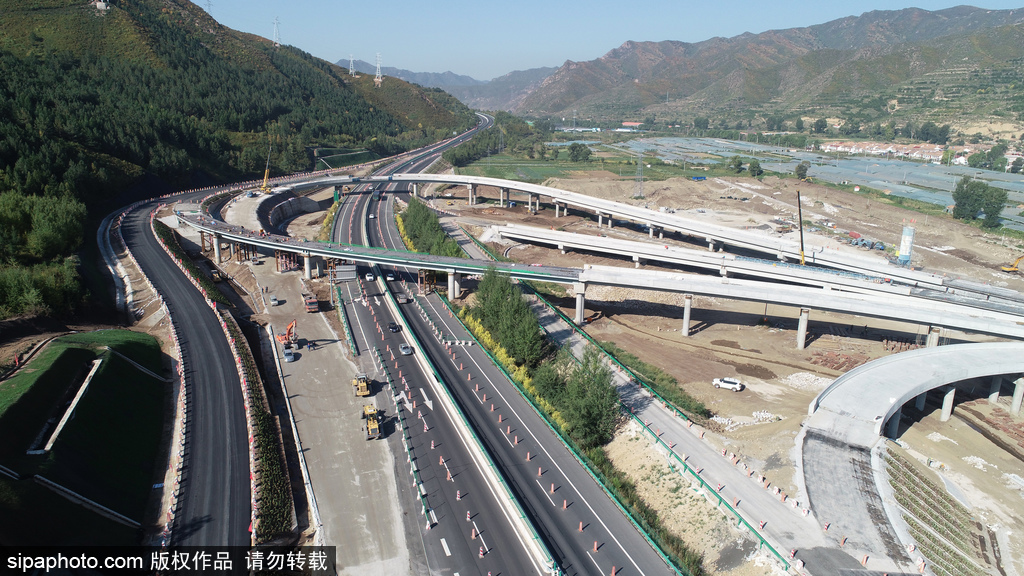 河北张家口：G95首都环线高速崇礼南互通改建工程稳步推进