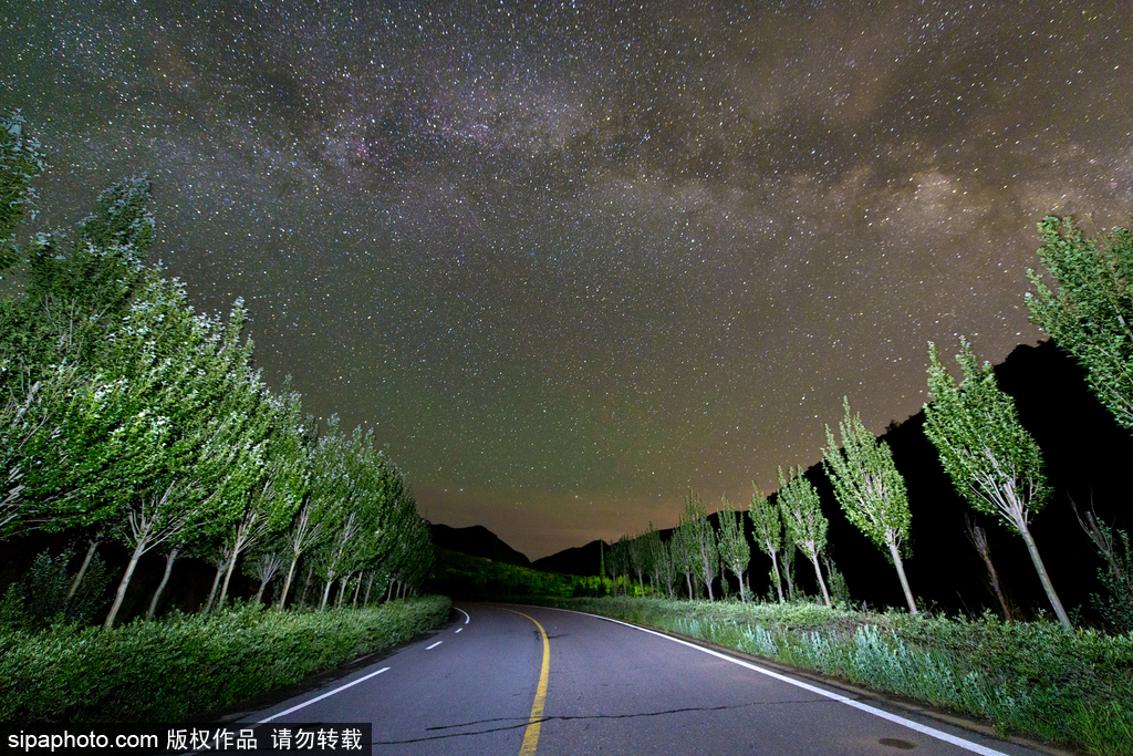 张家口：崇礼夜景