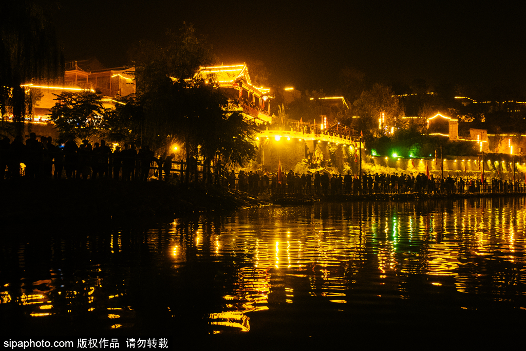 石家庄陶瓷水镇夜景