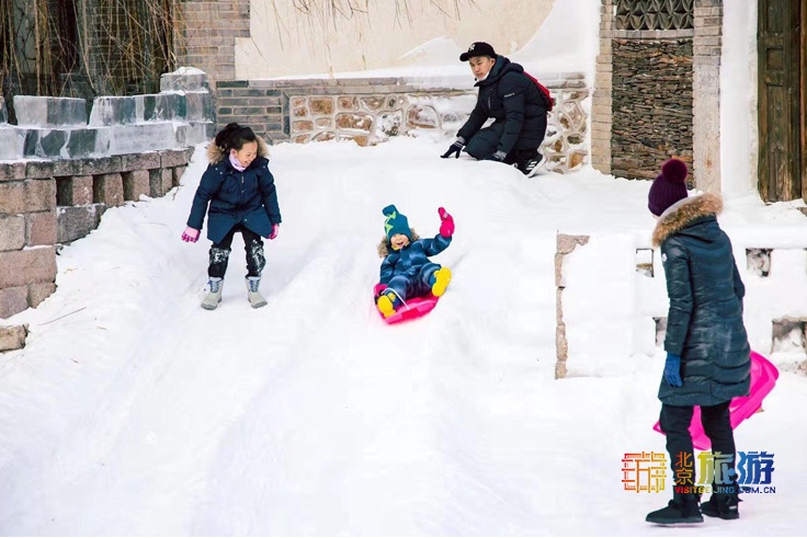 长城脚下古北水镇戏冰雪，喜迎北京冬奥会