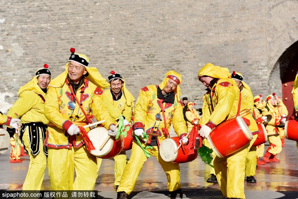 张家口：非遗挎鼓迎新年