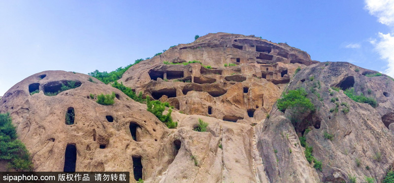 延庆古崖居：华北地区规模最大的人类崖居遗址