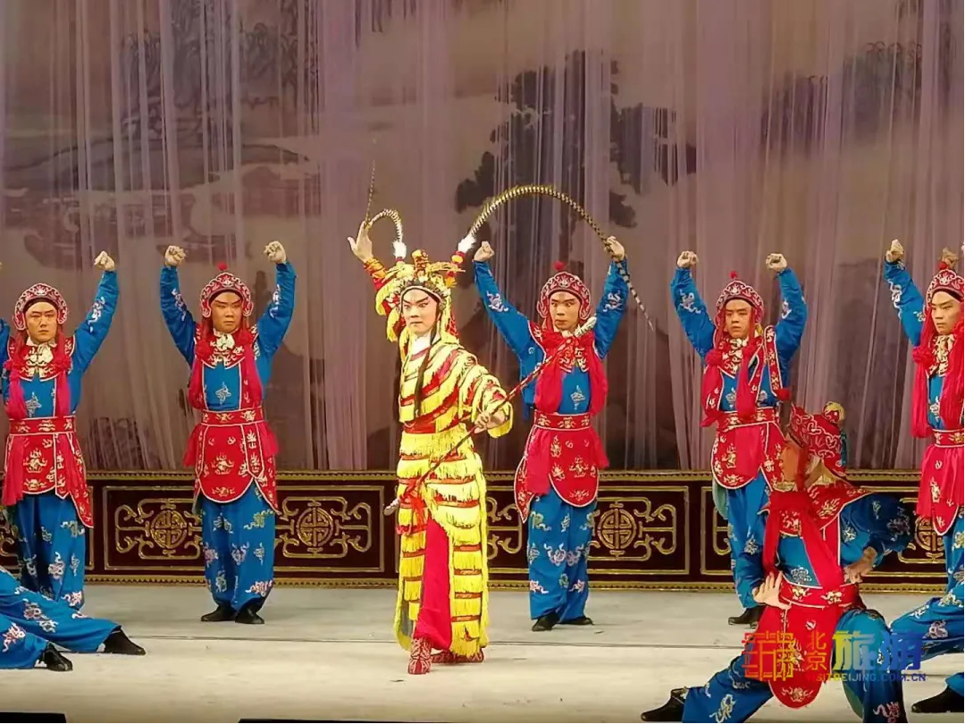 上海兰心大戏院盛装归来，修缮团队如何还原浓浓的历史感？__财经头条
