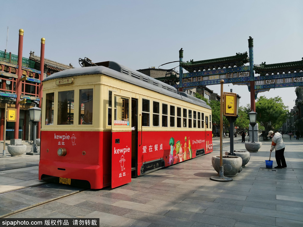 前门大街”铛铛车“，中轴线上的靓丽风景