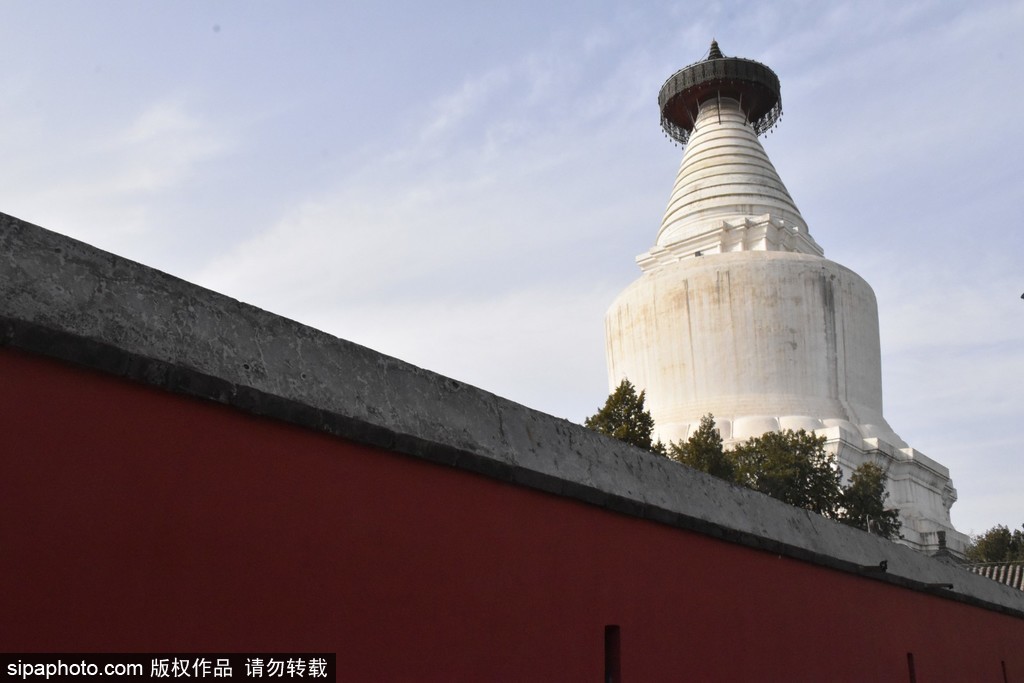 北京现存最古老的藏传寺院 ：妙应寺