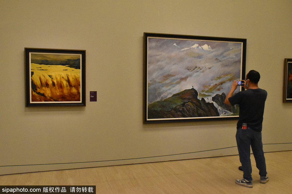 中国美术馆展出“熔铸根魂——朱曜奎艺术展”，致敬中国“大美术”教育体系倡导者