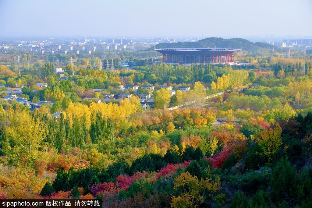 雁栖湖西山步道赏美景