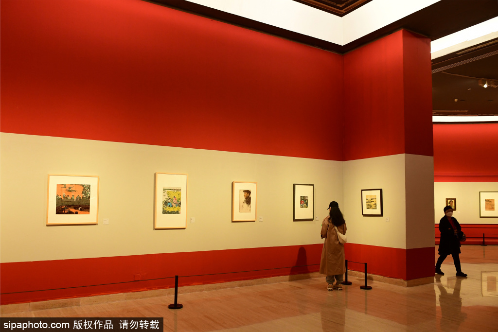 北京：“美在致广——全国小幅美术精品展”正在展出