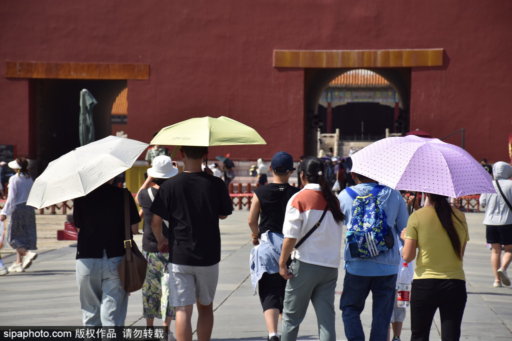 北京：史上首次40℃三连击 未来一周高温仍是持久战