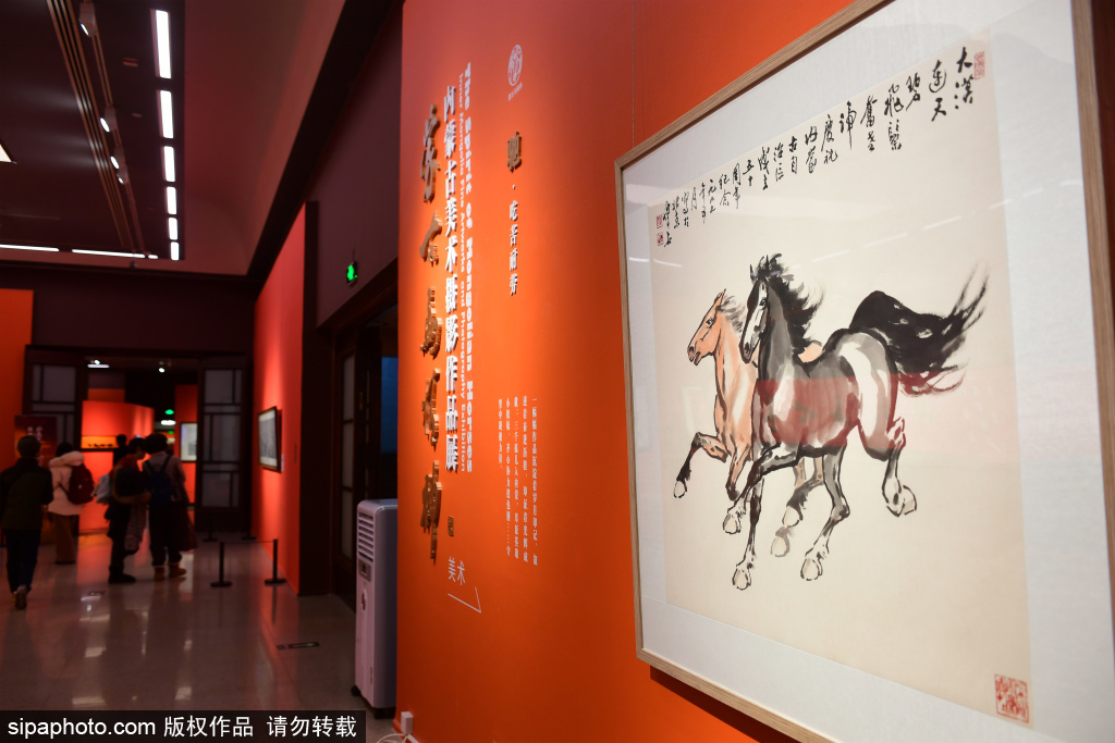 大力弘扬“蒙古马精神” 130余件美术摄影作品亮相中国美术馆