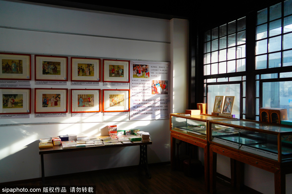 回忆难忘的童年时光！走进藏在北京胡同里的连环画博物馆