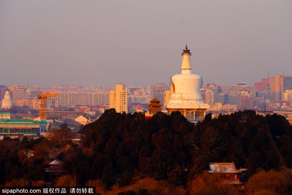 壮丽辉煌气象万千！2024年新年第一缕阳光照耀古老的北京城