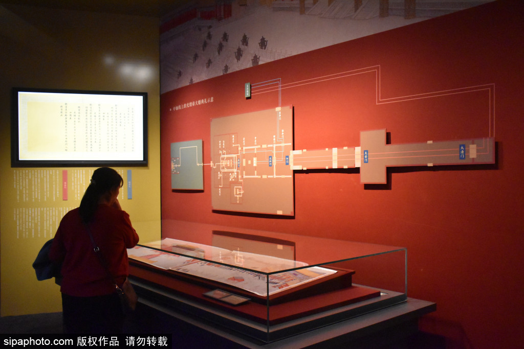 纪念北京建都870周年特展“辉煌中轴”专题展持续受热捧