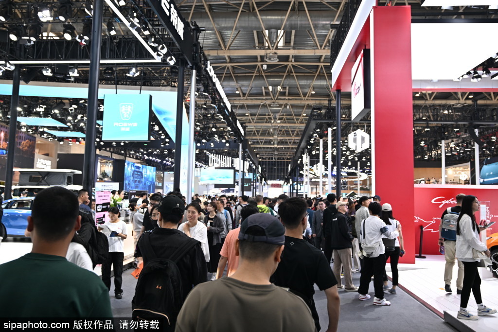 北京国际车展，五一期间迎来客流高峰