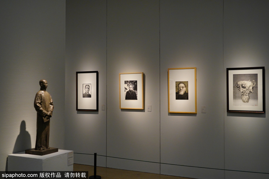 打卡中国美术馆藏肖像艺术展 体会艺术审美与人类情感