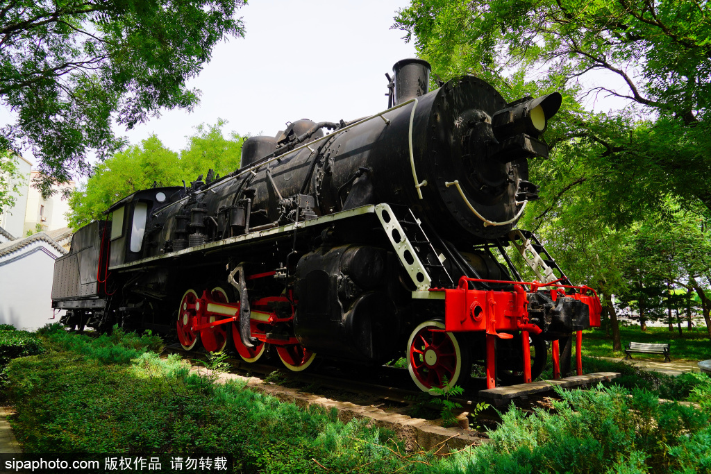 玲珑公园：中国第一条铁路曾穿过 炎热的夏日里自带着凉气