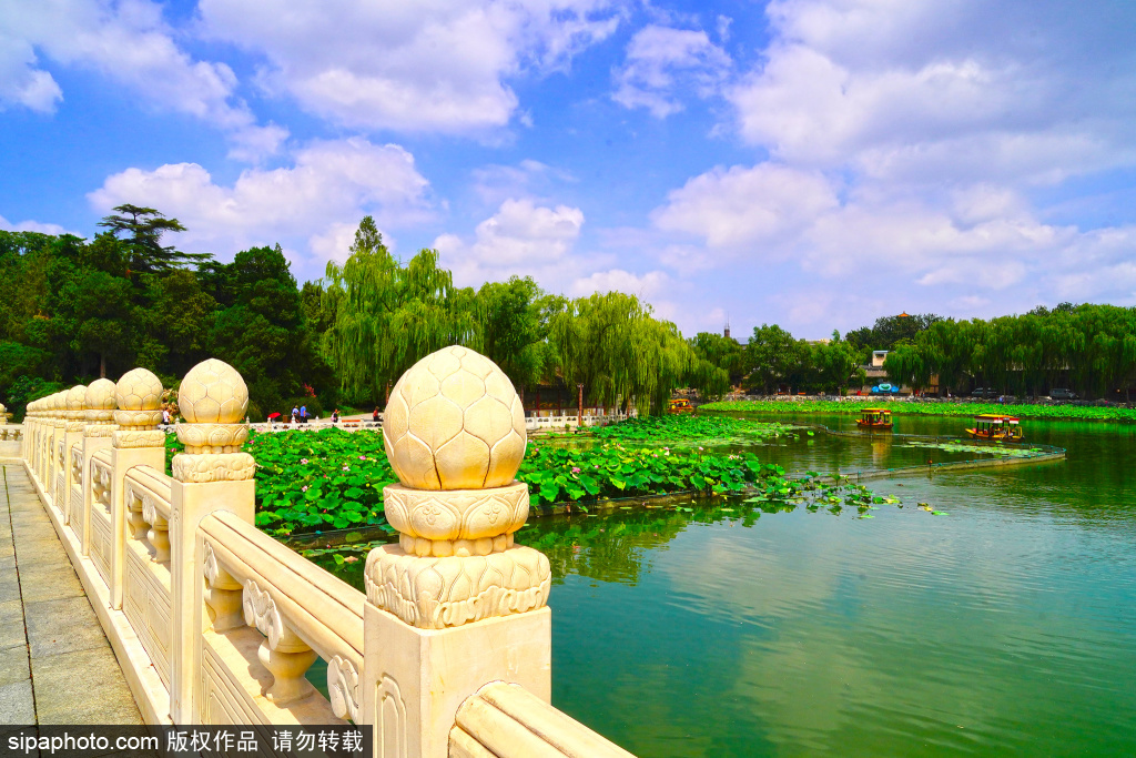 北京雨后现高颜值好天气 古建筑与蓝天白云同框美不胜收