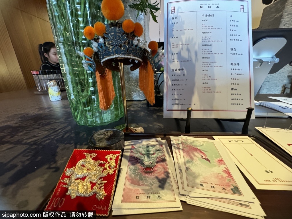 探秘湖广会馆边点绛唇咖啡店，感受满满国风