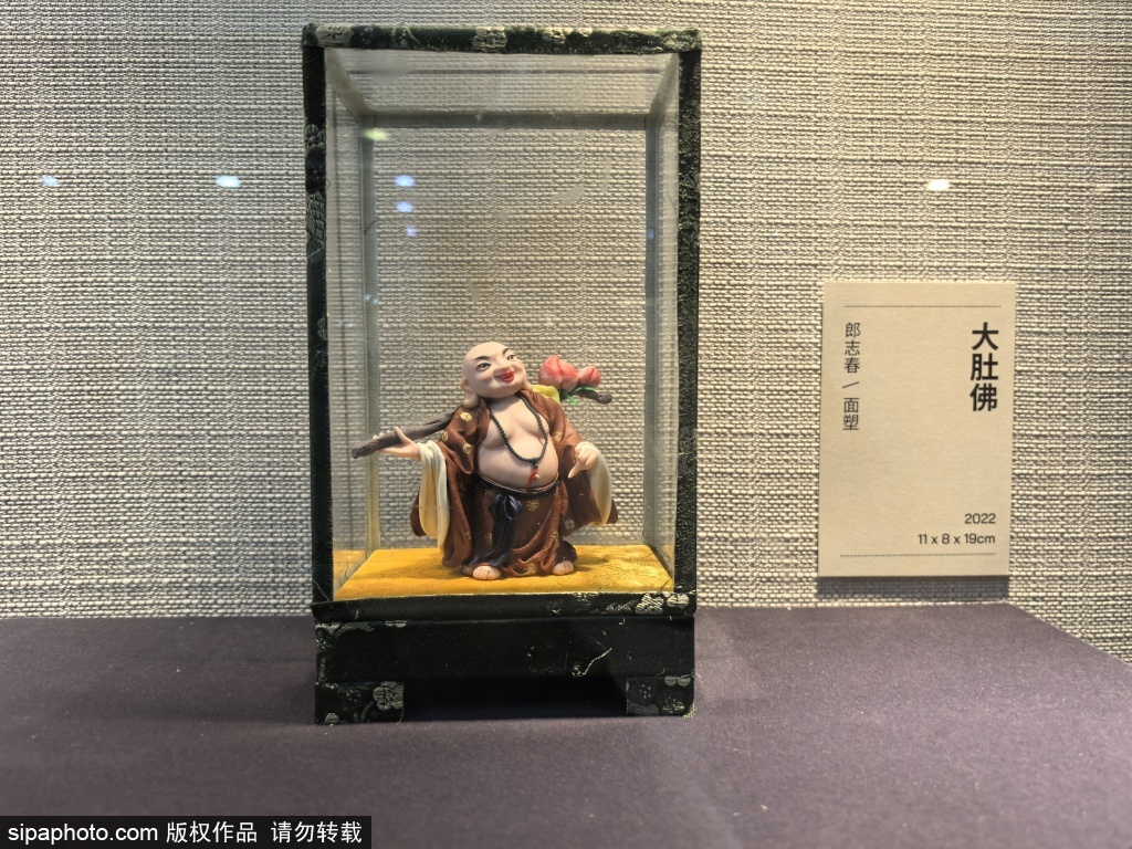 打卡“百年散步——面人郎面塑艺术展”