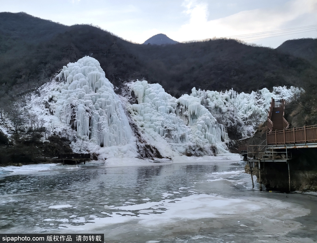 妙峰山神泉峡风景区：神泉峡冰瀑景观京西第一冰爆