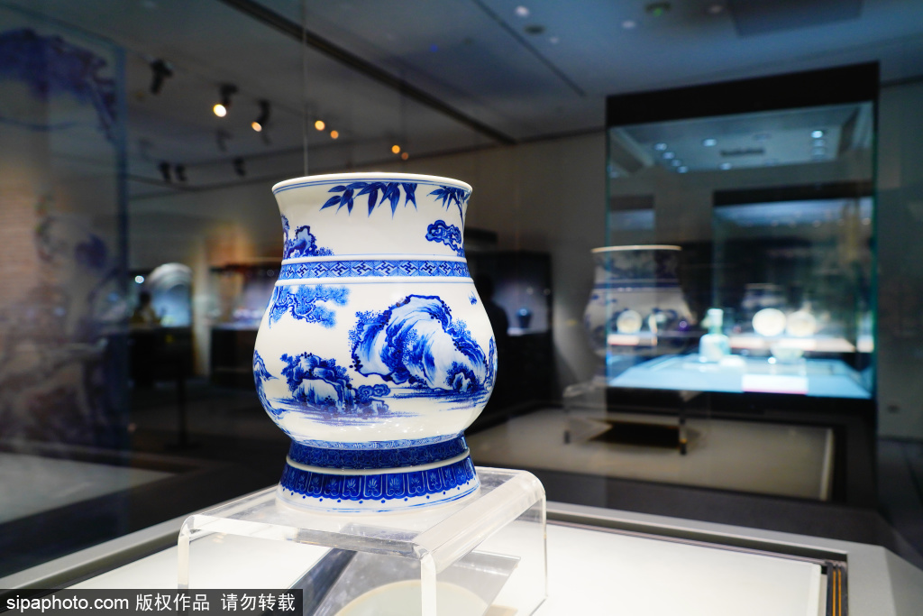 “雍正宫廷艺术大展”呈现清代宫廷艺术高超成就