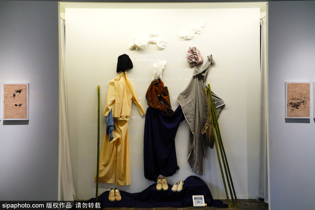 “宜之生活——画廊里的衣橱，书房里的作业”艺术展