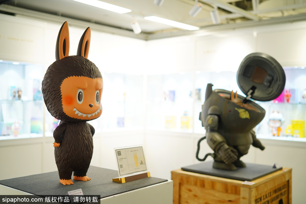 全球首场珍稀初代LABUBU大展令人大饱眼福