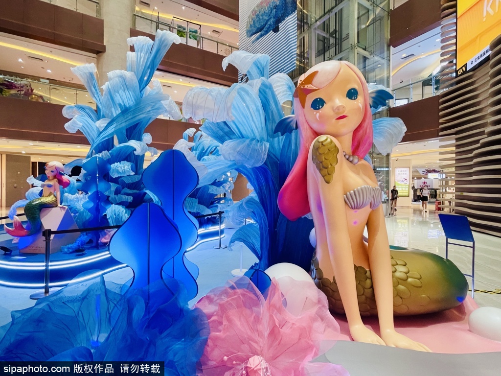 炎热夏季来看深海花房—黑荔枝艺术展