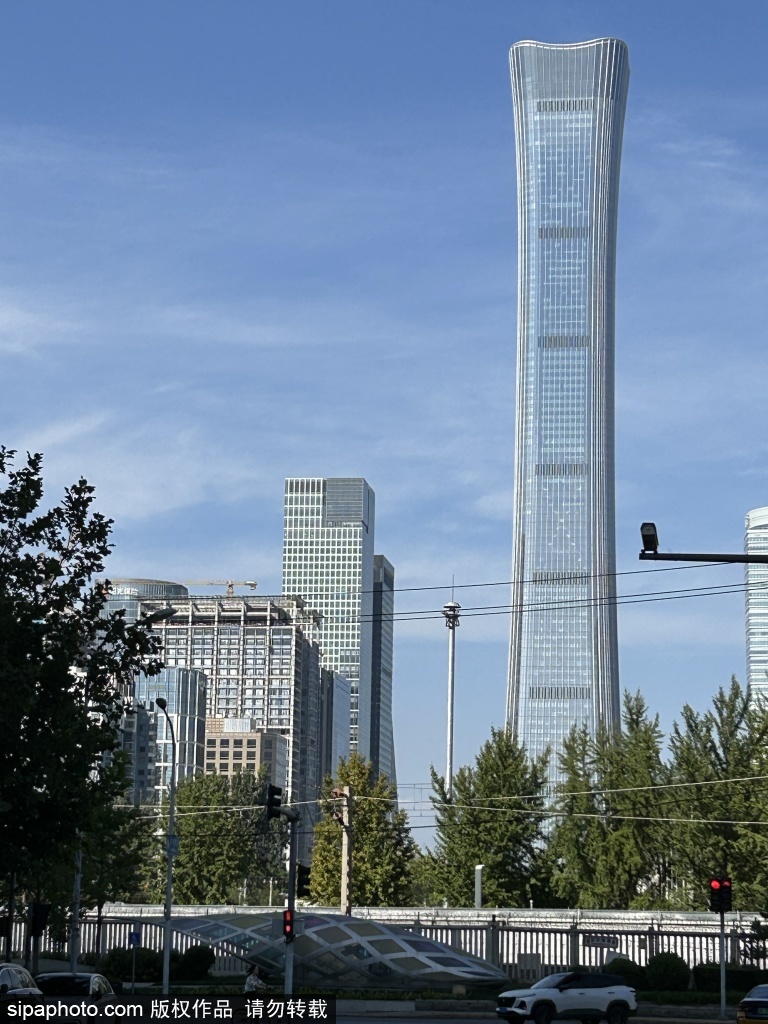 中央广播电视总台大楼和中国尊