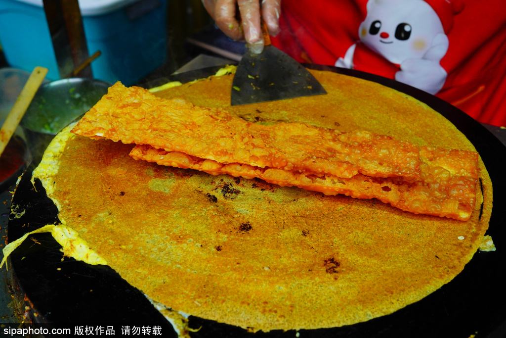 首届“前门·中华美食荟”：一街吃遍中国