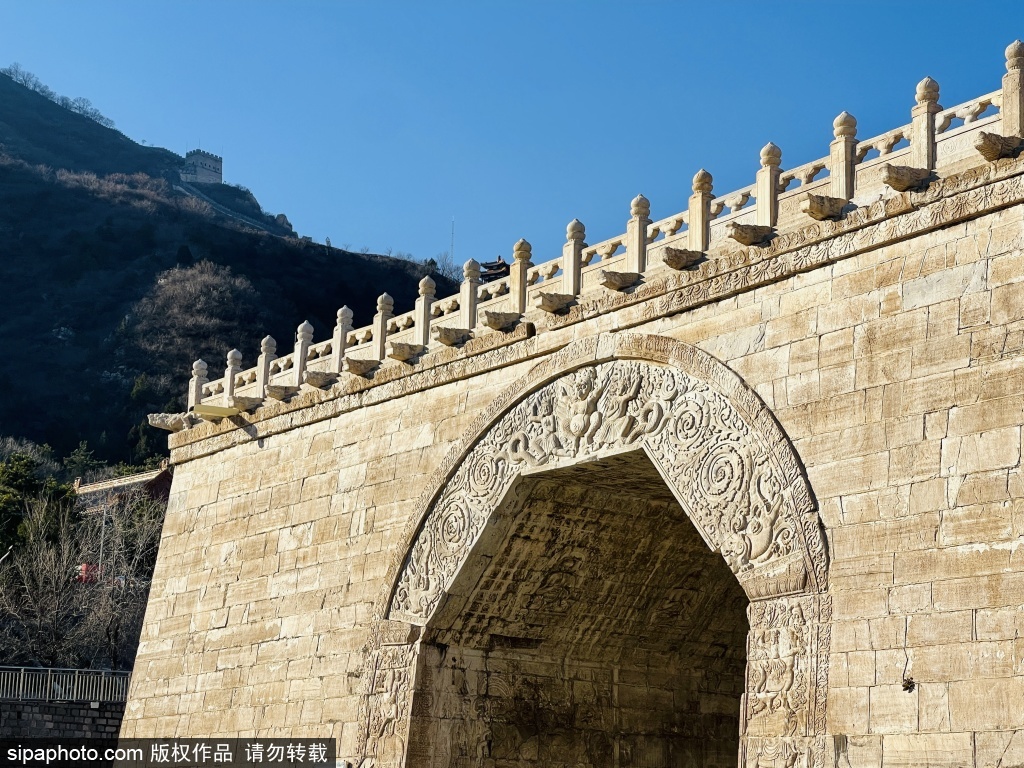 精美的元代石雕居庸关长城云台