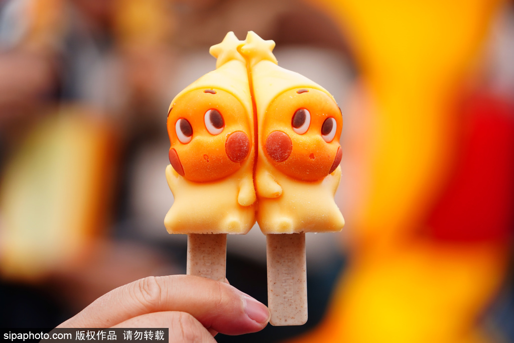 泡泡玛特“星星人”雪糕受热捧