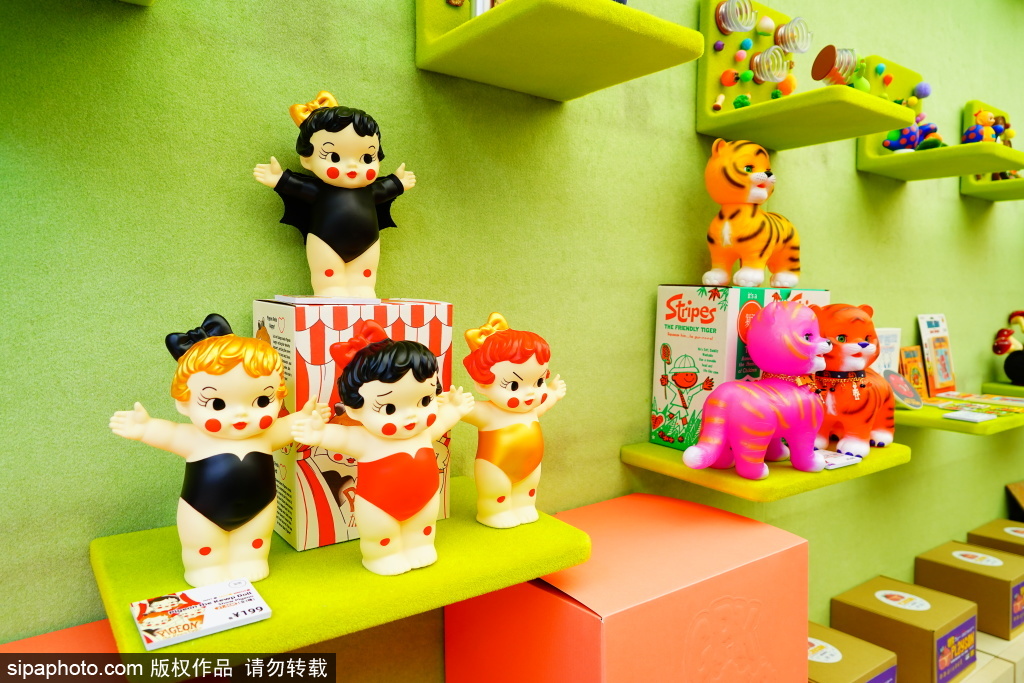 复古也潮流，三里屯“复调”漫画玩具店