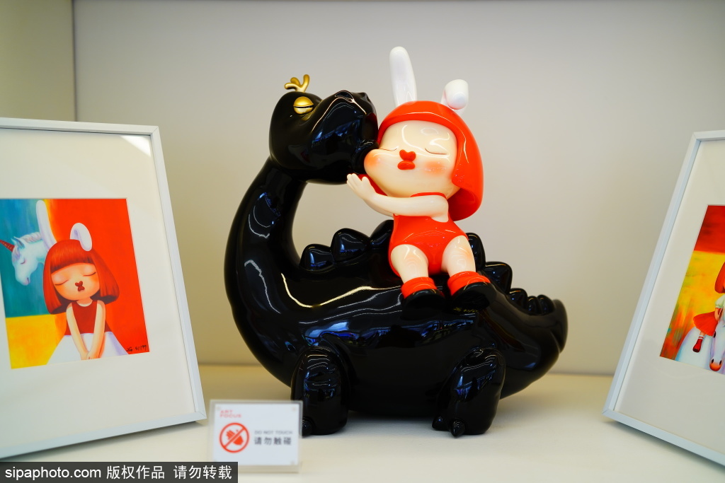 老工业厂房的现代艺术新生， 798艺术区Art Focus