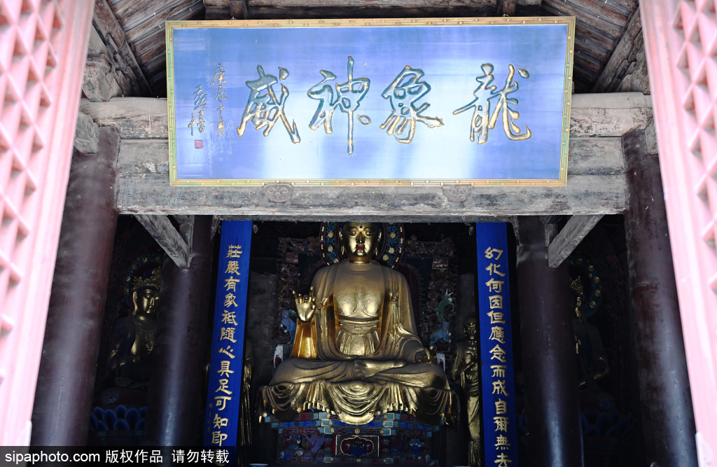 河北石家庄：隆兴寺五彩悬山“东方美神”观音像