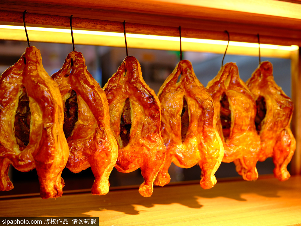 味多美推出烤鸭可颂引关注