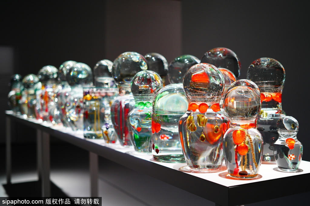 路易威登ESPACE文化艺术空间呈现展览《光之三重奏》