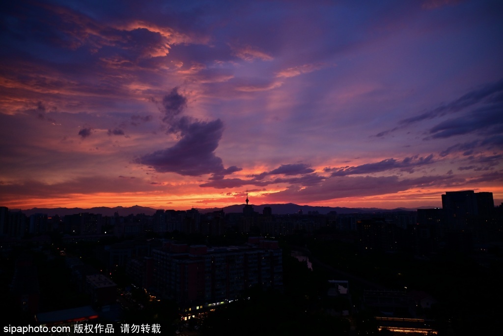 北京绚丽晚霞