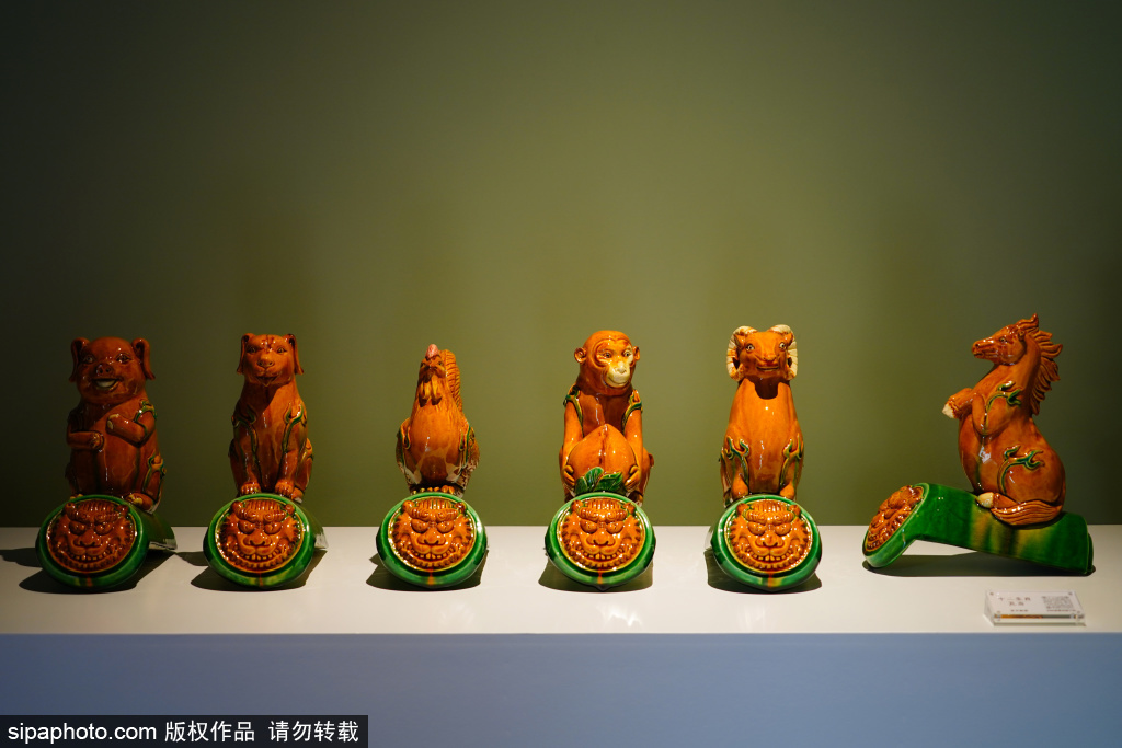 屋顶构件美学特展，方寸砖瓦雕塑之间藏着中式古建营造美学