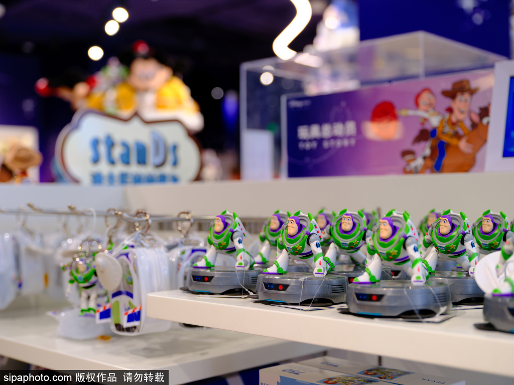 电影《玩具总动员5》周边产品